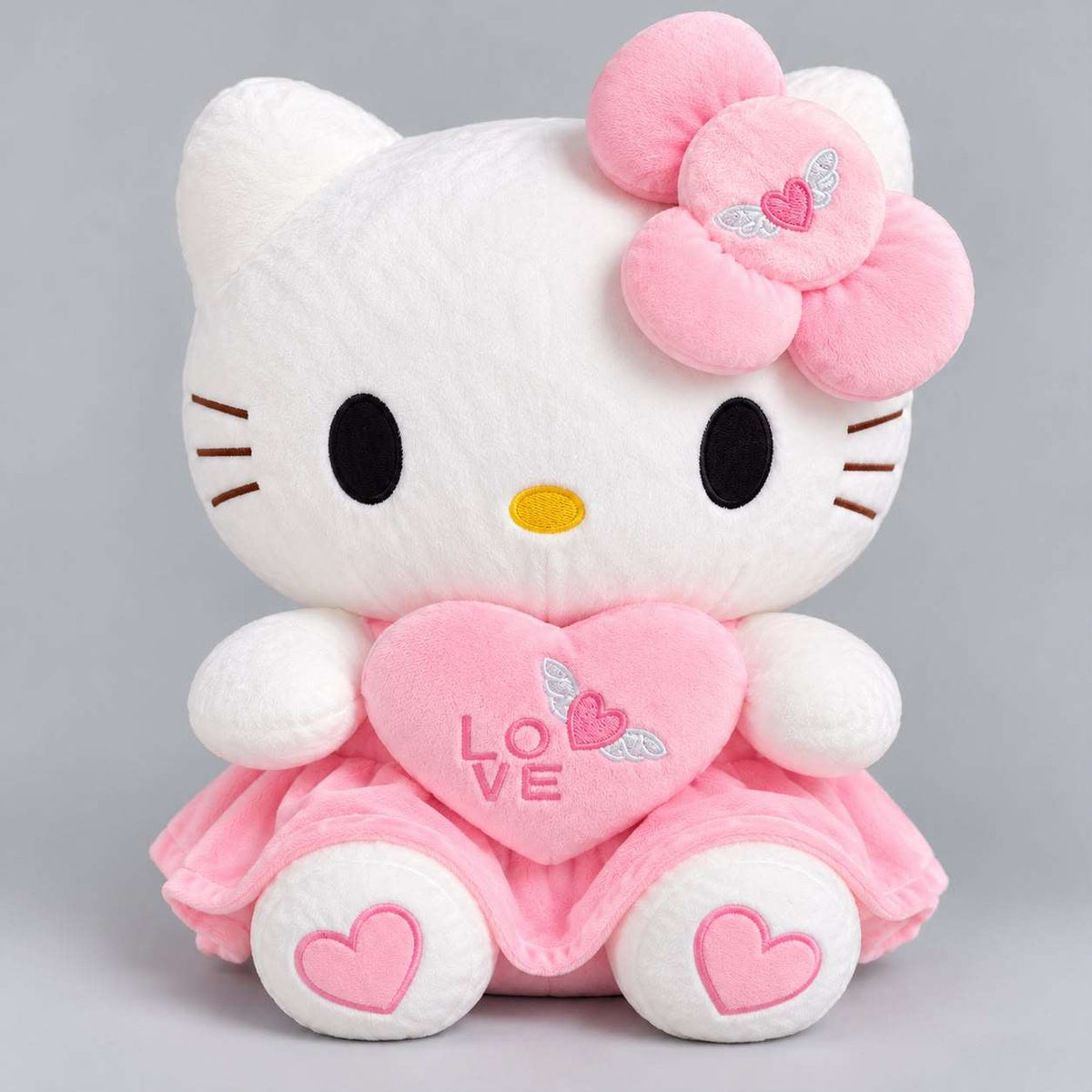 Hello Kitty Pink Love Heart Plush Toy – Cute Pink Hello Kitty Teddy Bear in Pakistan | Stuffeez.pk