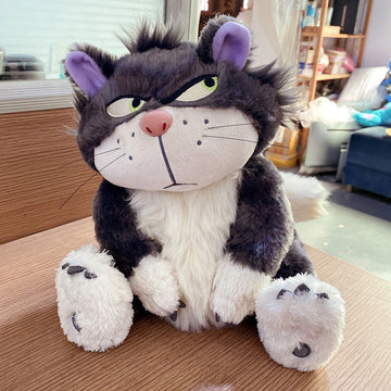 Giant size Lucifer cat